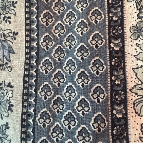 Vintage 100% Cotton Floral Blue White Pleated Mid Skirt  Made in U.S.A. Size XS - Picture 7 of 10